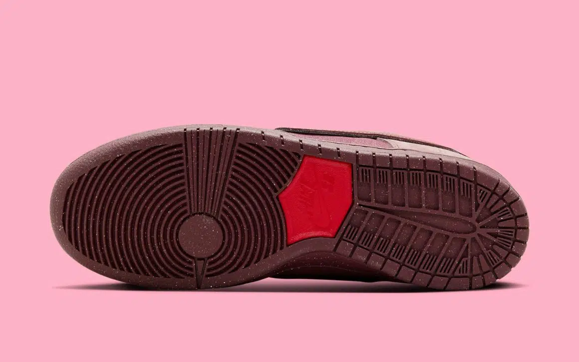 Nike SB Dunk Low ‘’City of Love’’/’’Burgundy Crush’’ - FN0619-600