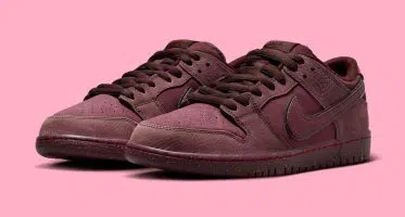 NikeNike SB Dunk Low ’’Burgundy Crush’’