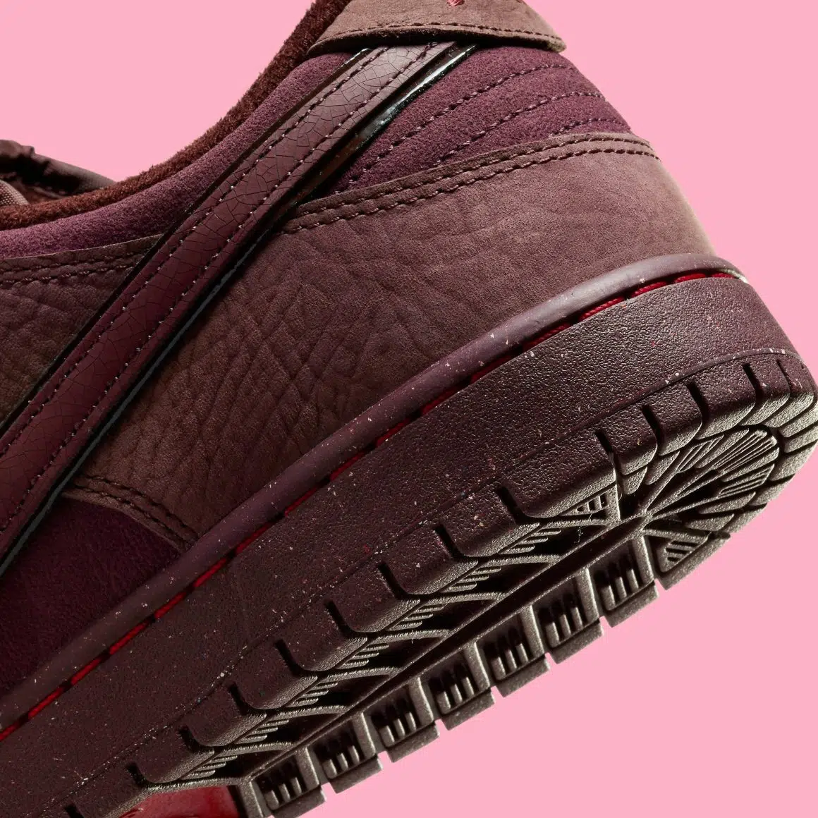 Nike SB Dunk Low ‘’City of Love’’/’’Burgundy Crush’’ - FN0619-600