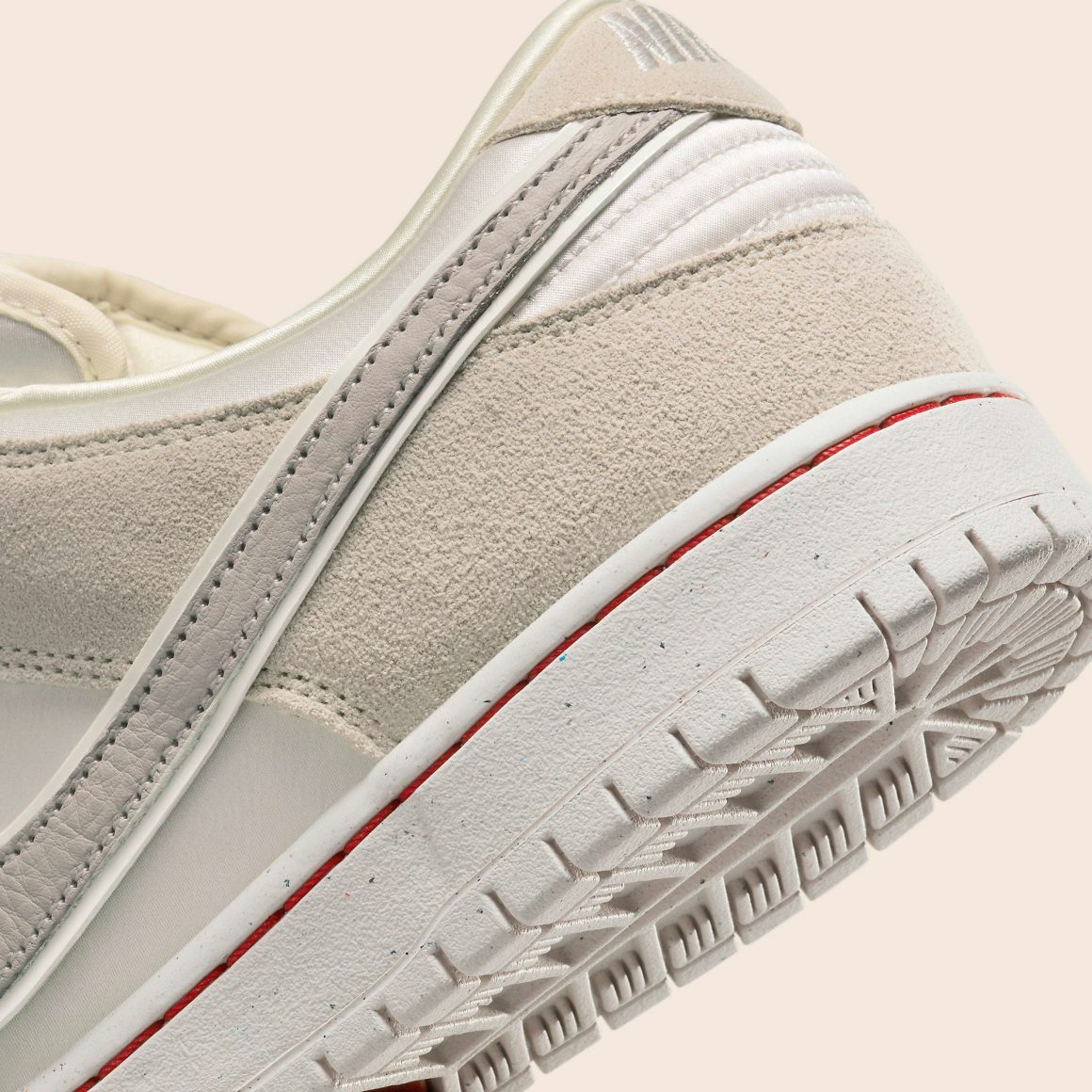 Nike SB Dunk Low ‘’City of Love’’/’’Coconut Milk’’ - FZ5654-100