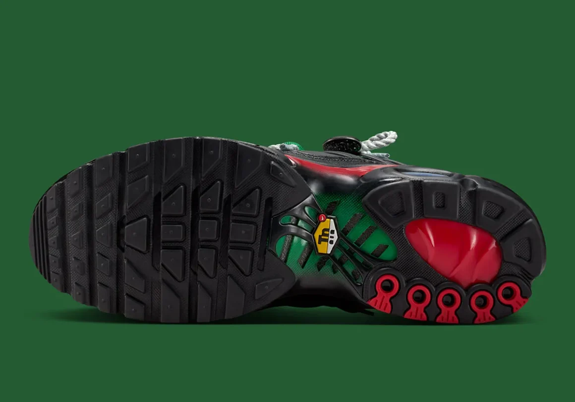 Homecoming x Nike Air Max Plus Tn &lsquo;&rsquo;Black and University Red&rsquo;&rsquo; - IM4960-001