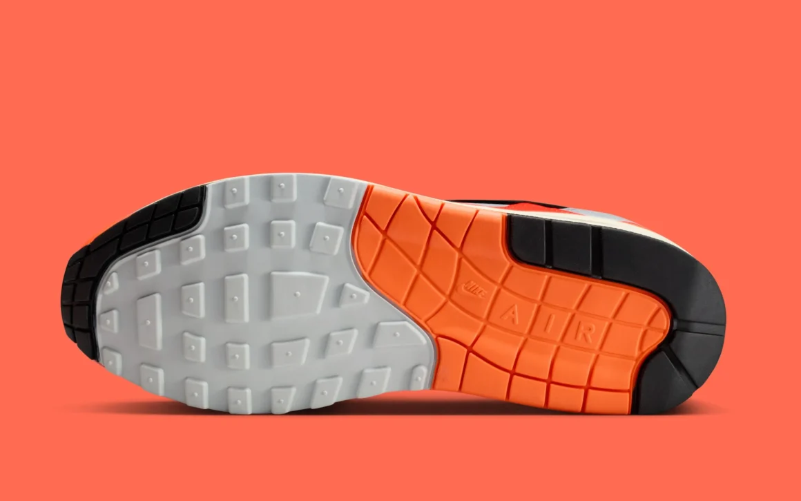 Patta x Nike Air Max 1 Wave ‘’Hyper Crimson’’ - II7055-800