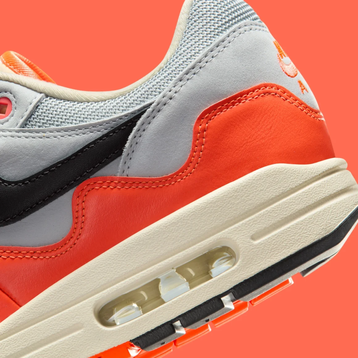Patta x Nike Air Max 1 Wave ‘’Hyper Crimson’’ - II7055-800