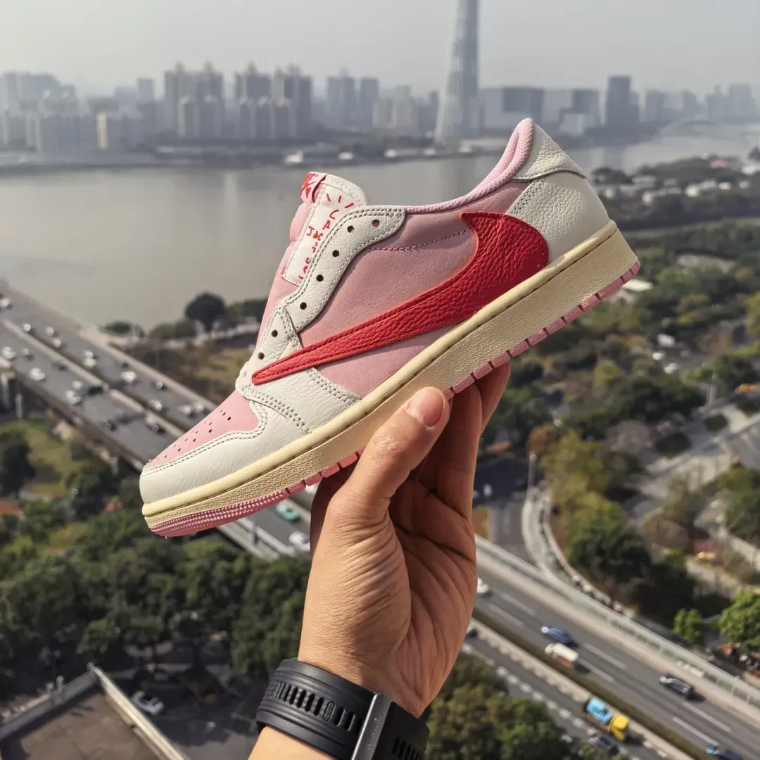 Travis Scott x Air Jordan 1 Retro Low OG SP &lsquo;&rsquo;Tropical Pink&rsquo;&rsquo; - IQ7604-101