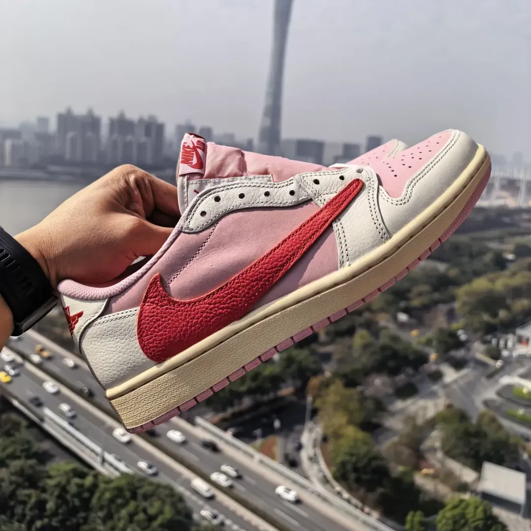 Travis Scott x Air Jordan 1 Retro Low OG SP &lsquo;&rsquo;Tropical Pink&rsquo;&rsquo; - IQ7604-101