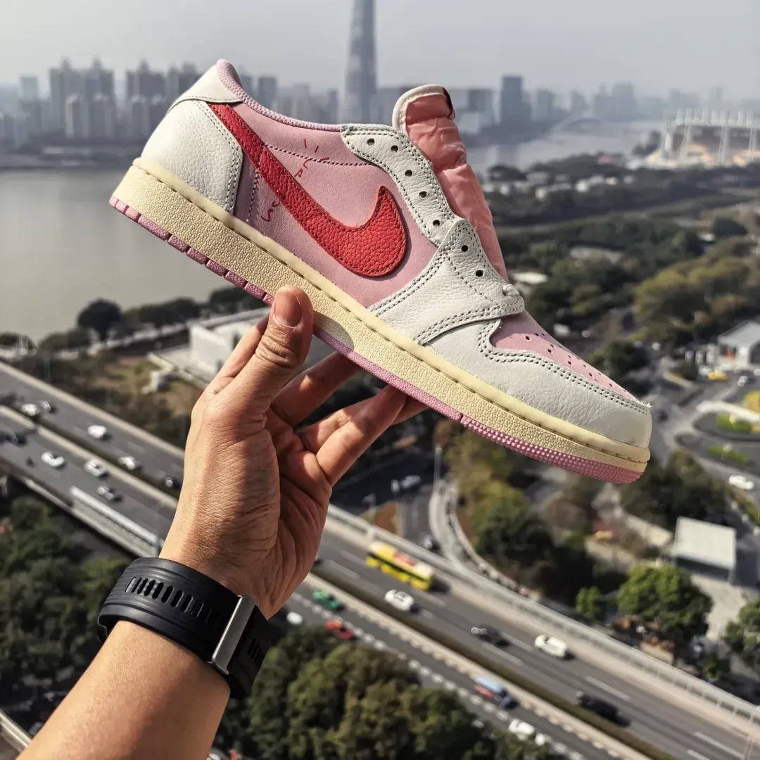 Travis Scott x Air Jordan 1 Retro Low OG SP &lsquo;&rsquo;Tropical Pink&rsquo;&rsquo; - IQ7604-101