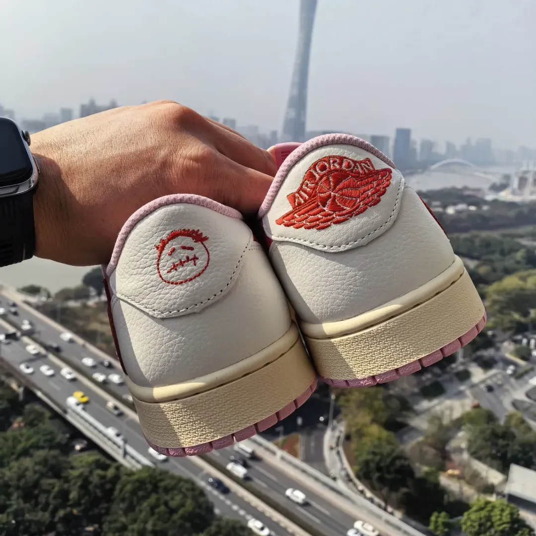 Travis Scott x Air Jordan 1 Retro Low OG SP &lsquo;&rsquo;Tropical Pink&rsquo;&rsquo; - IQ7604-101