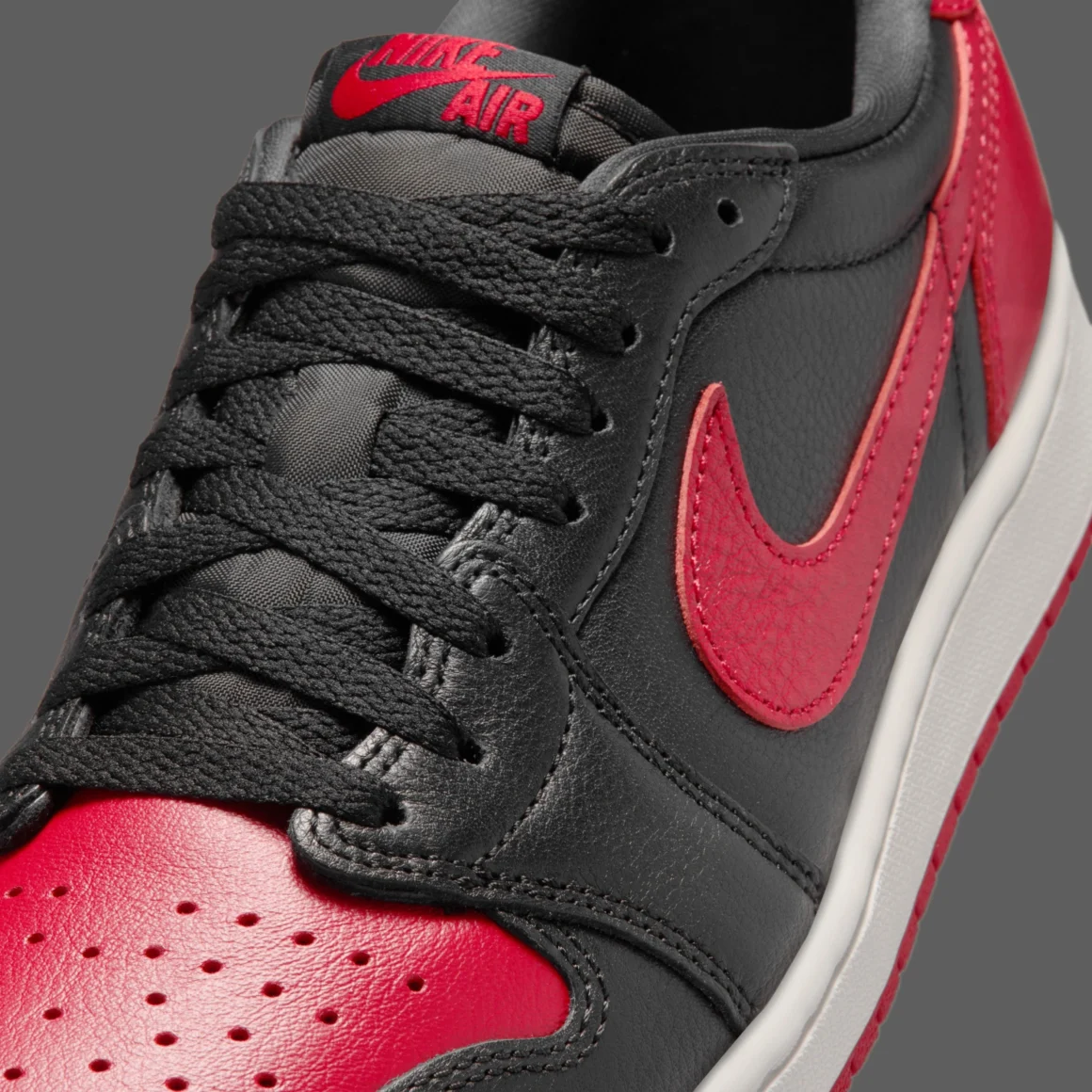 Air Jordan 1 Retro Low OG ‘’Banned’’ - IW6276-001