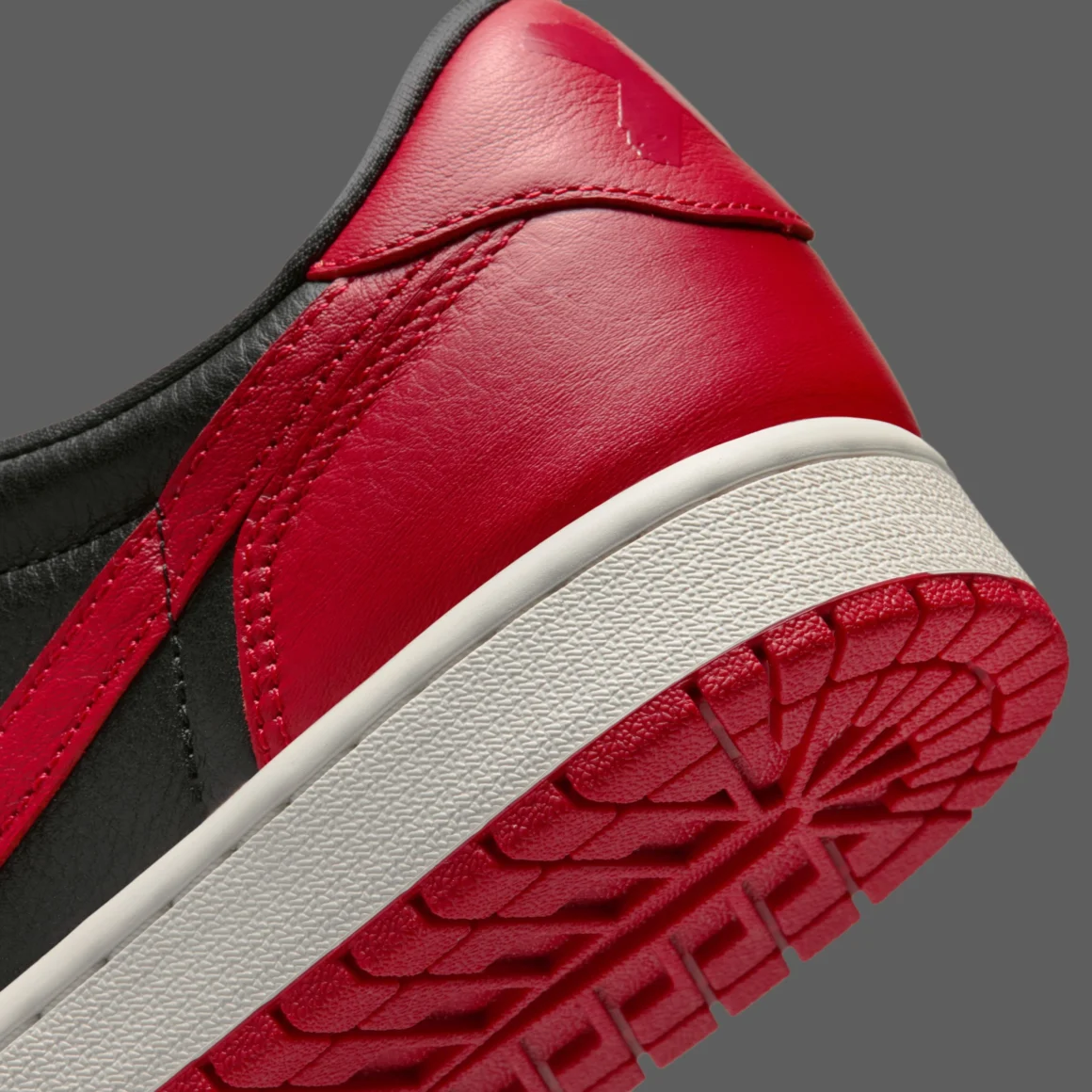 Air Jordan 1 Retro Low OG ‘’Banned’’ - IW6276-001