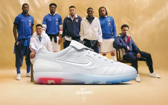 JACQUEMUS x Nike Cryoshot Tiempo R10 ‘’Team France’’ - IO0619-100