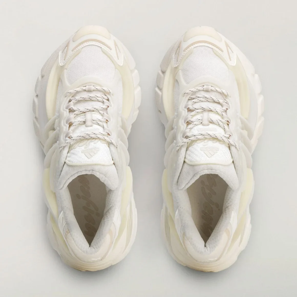 Pharrell x adidas Jellyfish ‘’Triple White’’ - KH6730