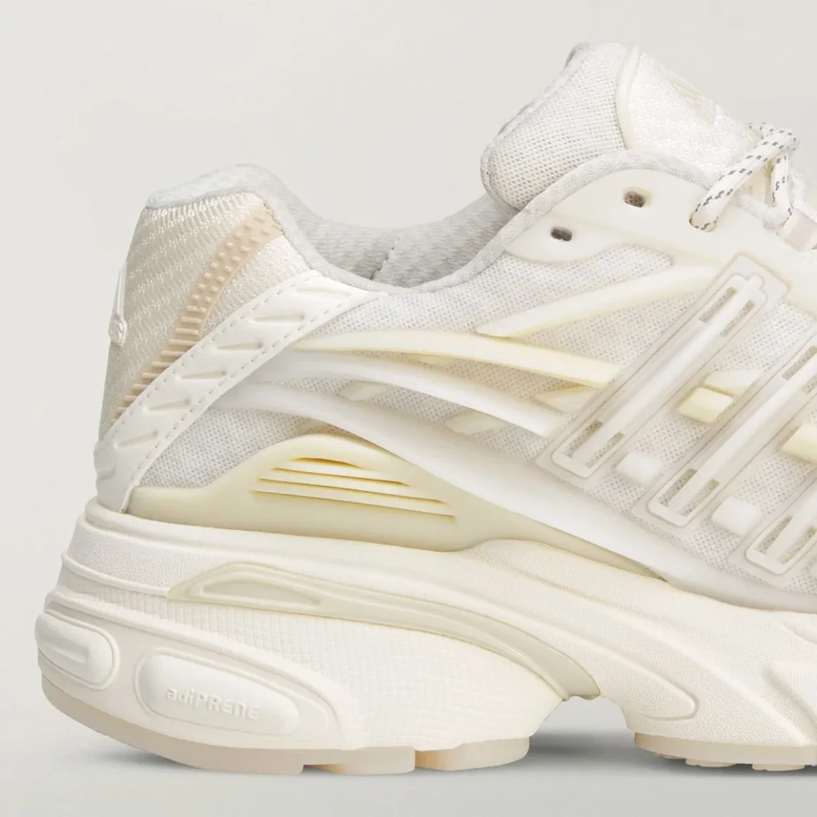 Pharrell x adidas Jellyfish ‘’Triple White’’ - KH6730