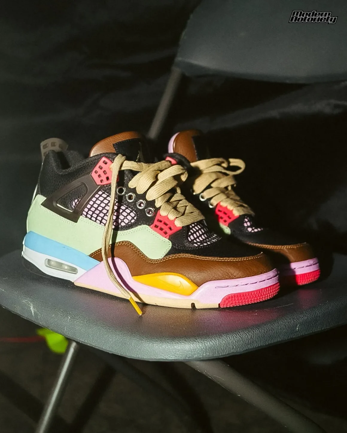 J Balvin x Air Jordan 4 “Multicolor” : J Balvin passe enfin à la 4