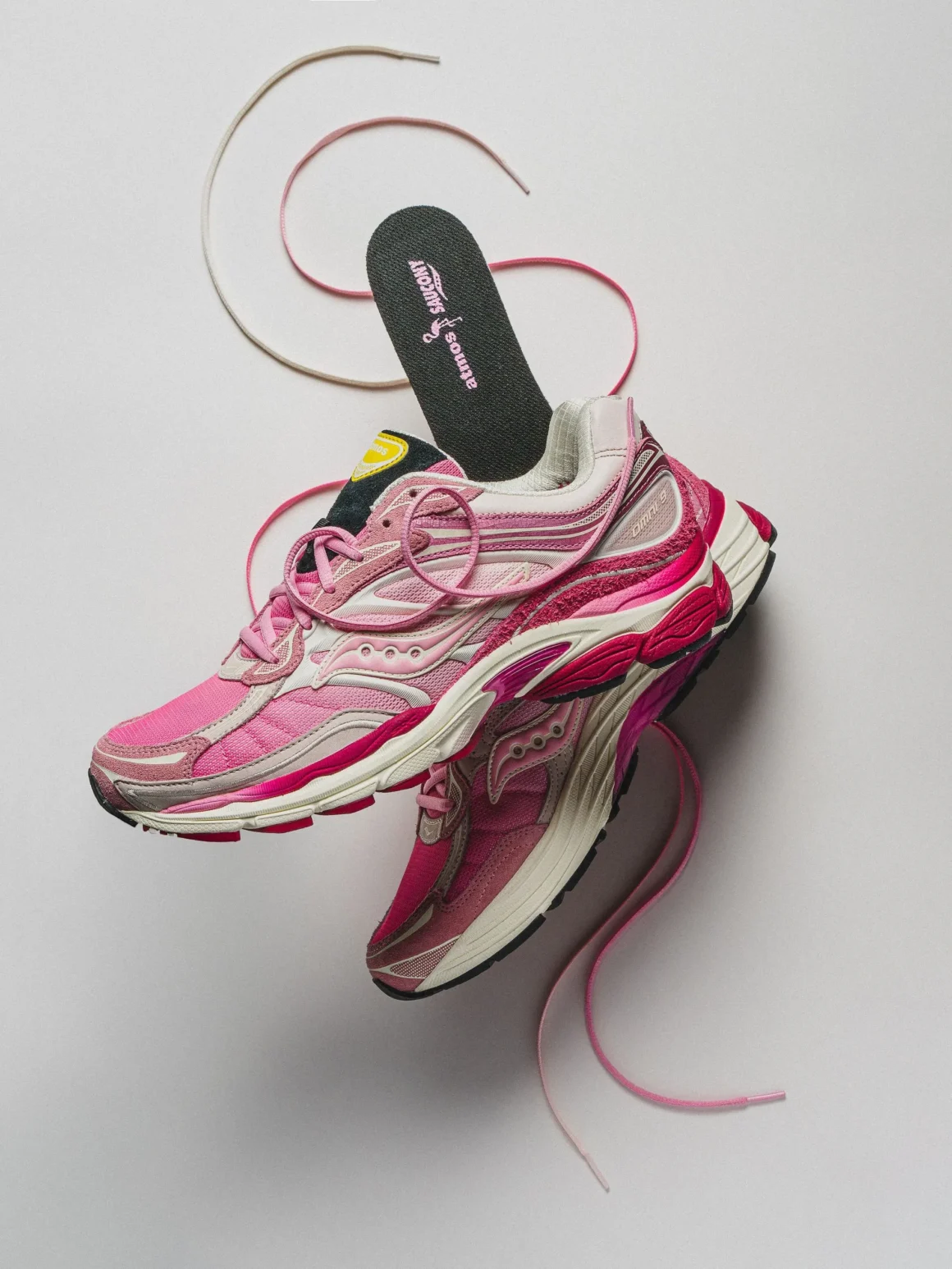 atmos x Saucony ProGrid Omni 9 ‘’Pink Flamingo’’