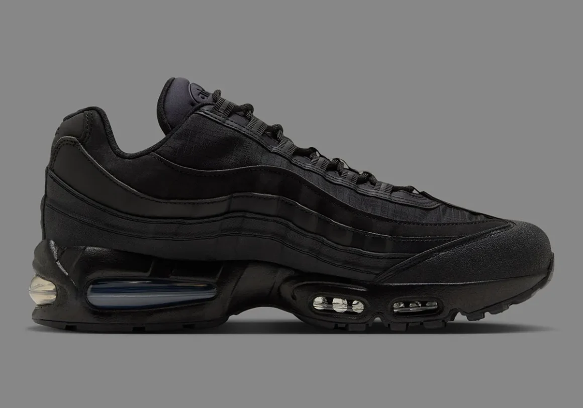 nike-air-max-95-big-bubble-gore-tex-triple-black-IO1877-002-01