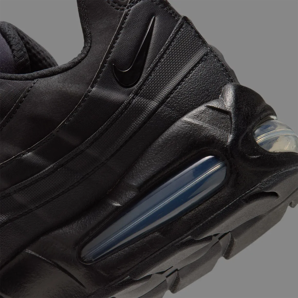nike-air-max-95-big-bubble-gore-tex-triple-black-IO1877-002-01
